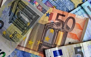 Zašto Hrvati još uvijek štede u bankama (1)